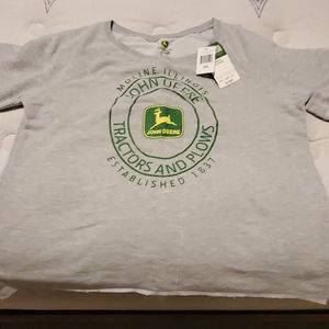 John Deere top